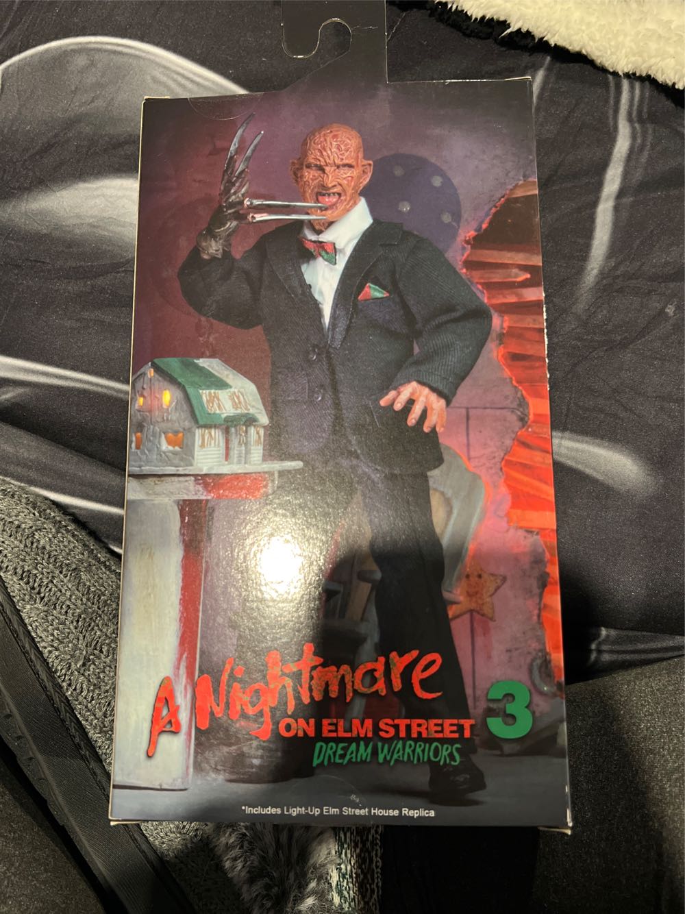 A Nightmare On Elm Street Dream War 3  vinyl figure collectible [Barcode 634482149560] - Main Image 2