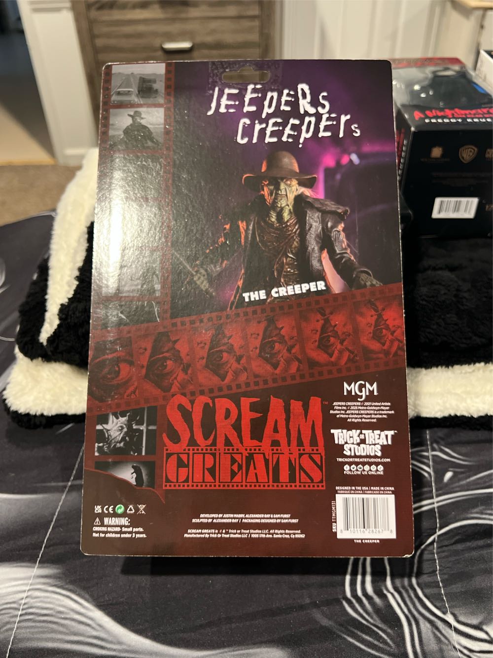 Jeepers Creepers The Creeper  vinyl figure collectible [Barcode 810116282678] - Main Image 3