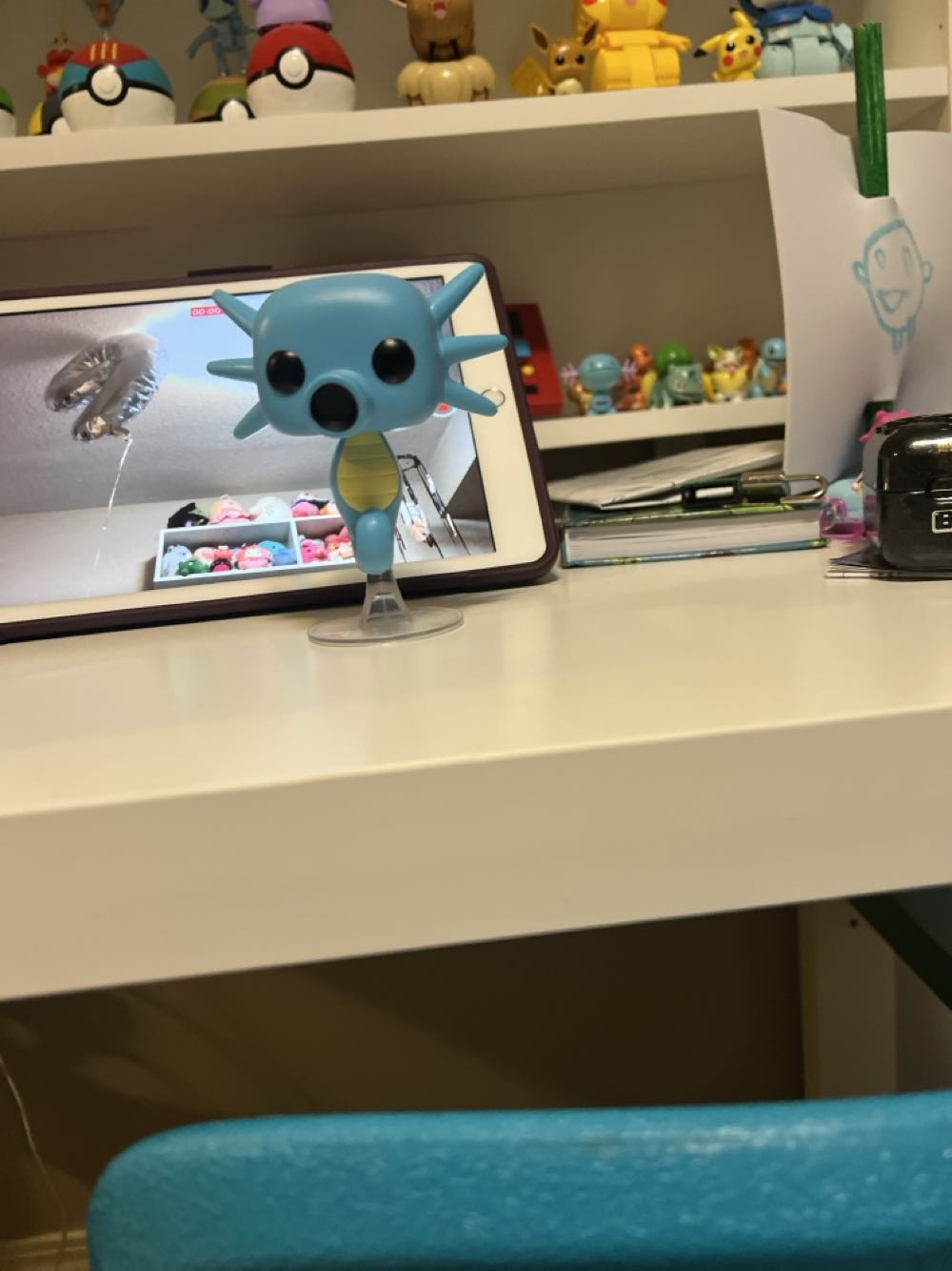 The Simpsons 5” Action Figure Carl Carlson With Coffee Cup & Lunch Box Wave #4