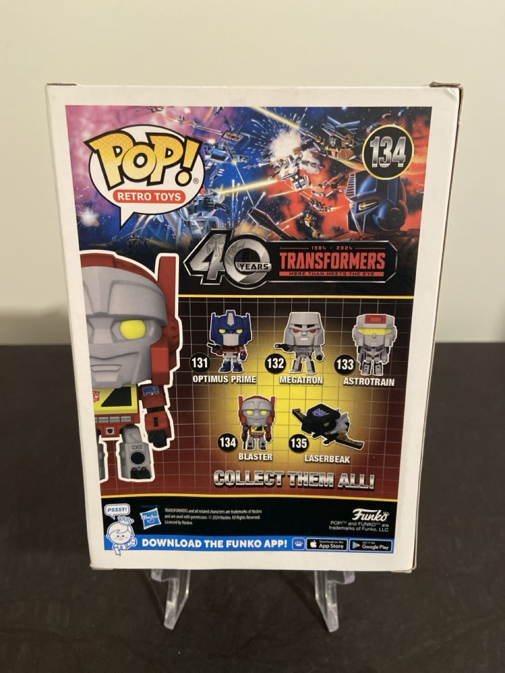 Blaster - Transformers vinyl figure collectible - Main Image 2