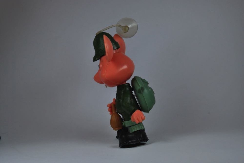 Topo Gigio Alpino  vinyl figure collectible - Main Image 2