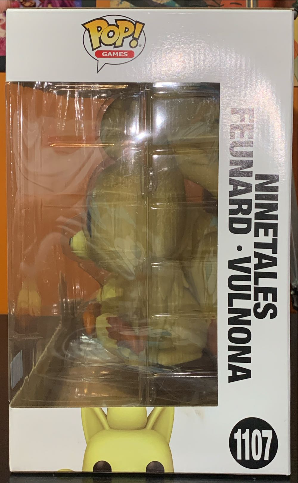 #1107: Ninetales - Pokémon vinyl figure collectible [Barcode 889698882101] - Main Image 2