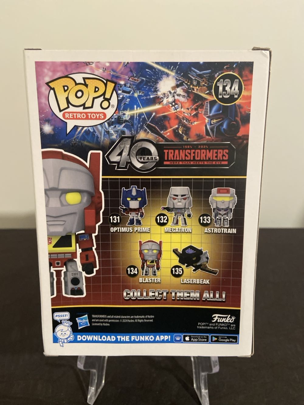 Blaster  vinyl figure collectible - Main Image 2