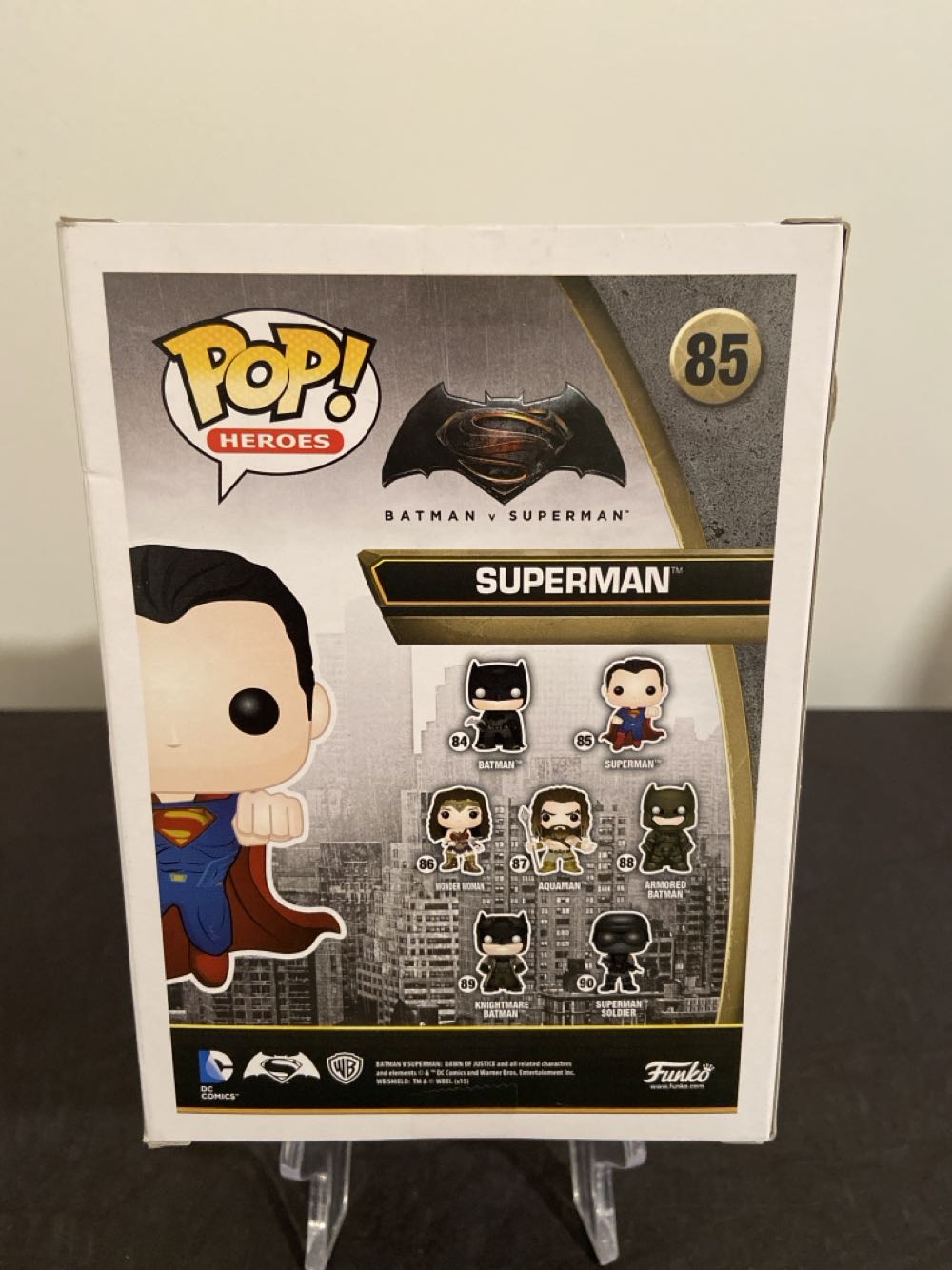 Superman  vinyl figure collectible - Main Image 2
