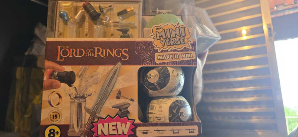 Marvel Gallery X Men Wolverine Logan Statue 9” Action Figure Diamond Select Toys