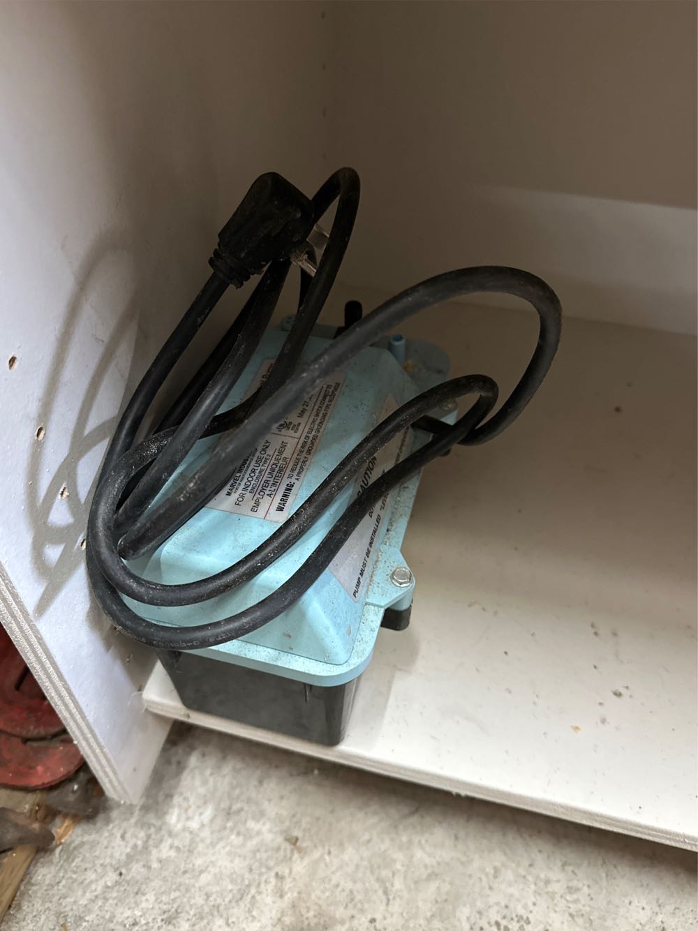 DC Gold Label Endless Winter: Aquaman (Black & White Accent Edition)