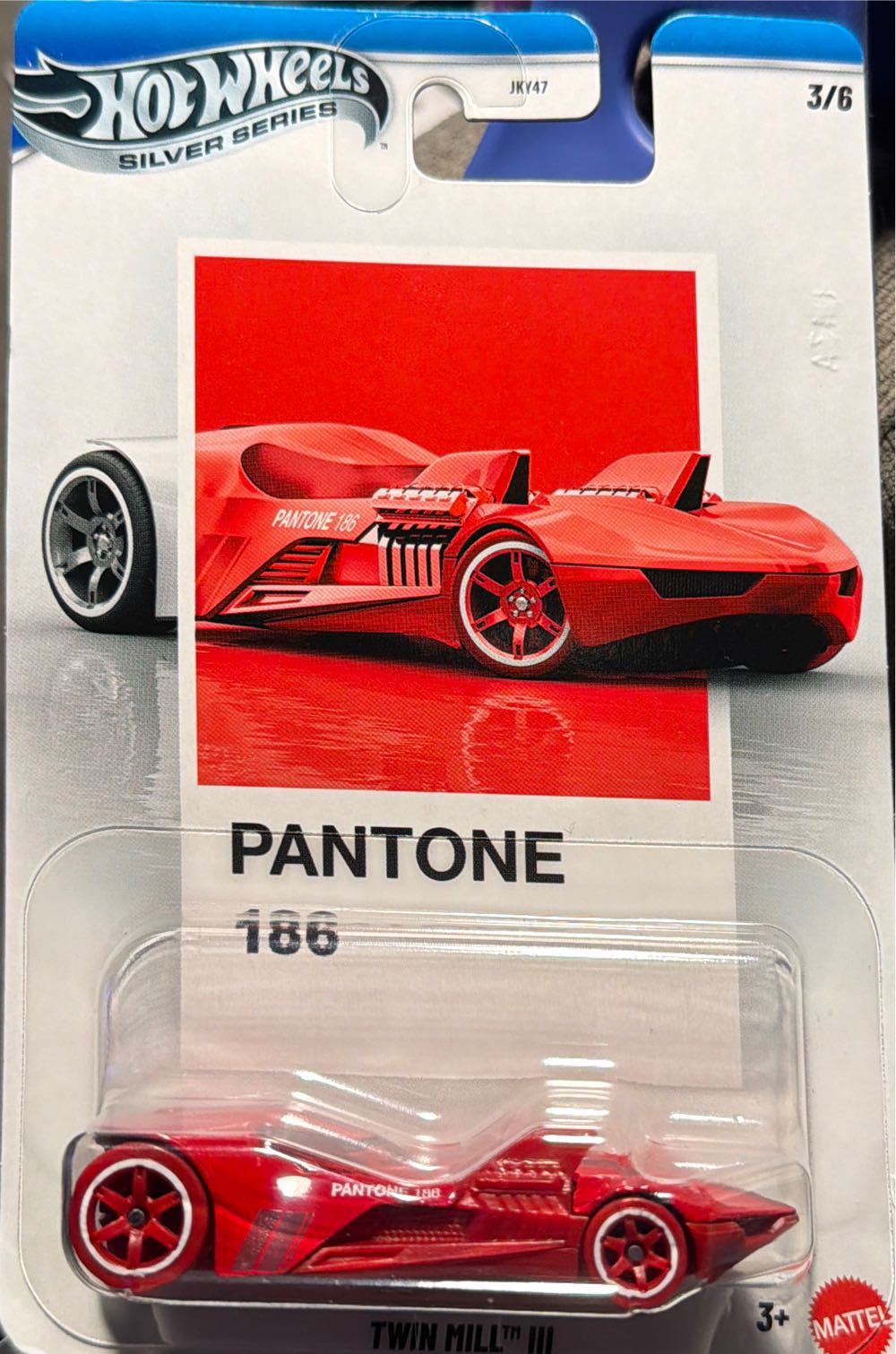 Wheels Pantone Silver Series Hot Wheels Twin Mill  vinyl figure collectible [Barcode 194735359134] - Main Image 3