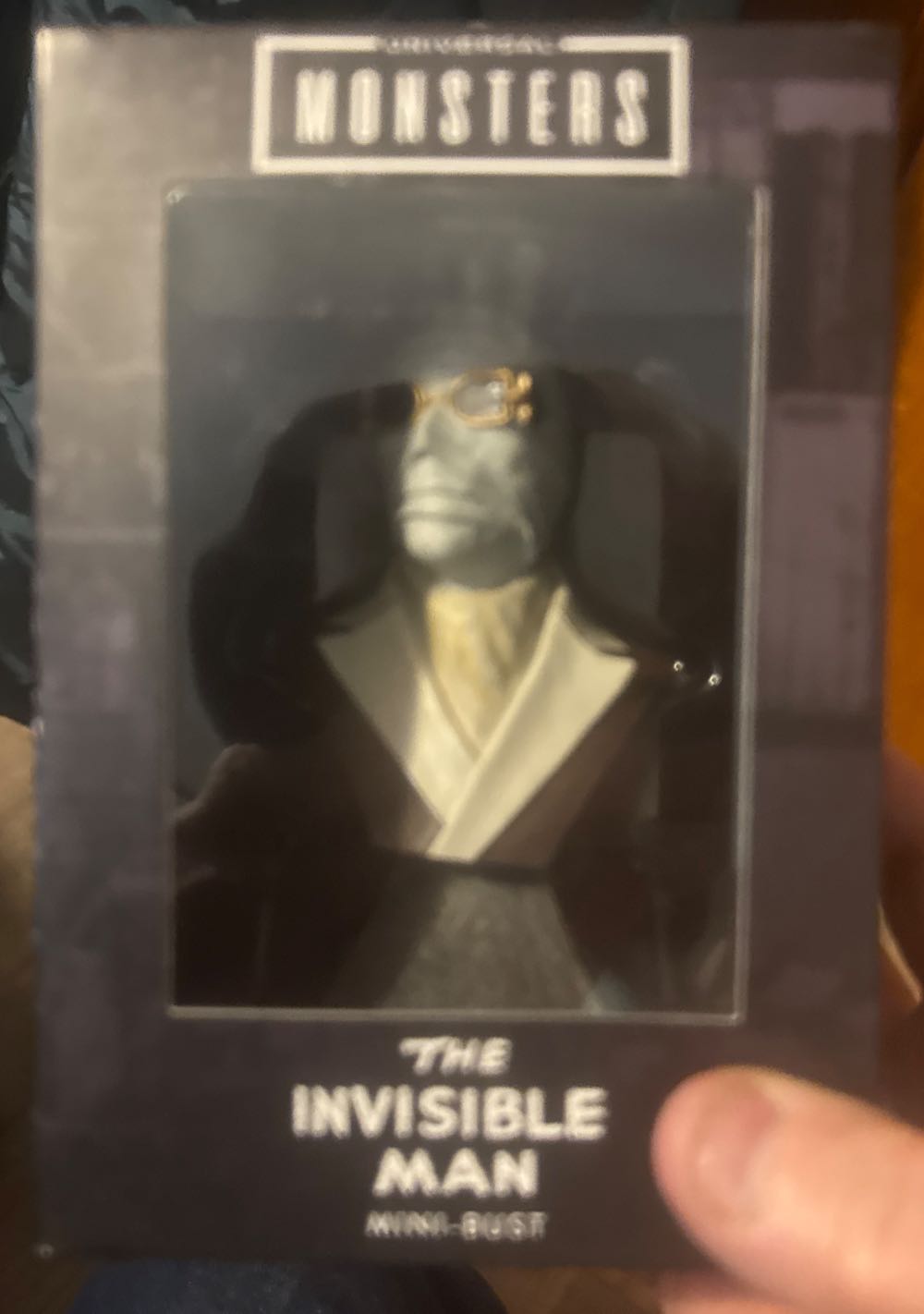 Trick Or Treat Studios Universal Monsters:  Invisible Man Mini-Bust  vinyl figure collectible [Barcode 811501036012] - Main Image 2