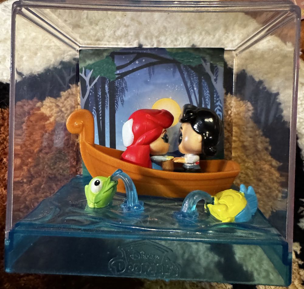 The Little Mermaid Disney Doorables Movie Moments Series 1  - The Little Mermaid vinyl figure collectible - Main Image 2