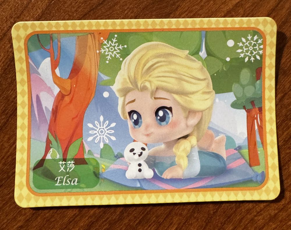 Disney Princess Afternoon Break, Elsa - Frozen vinyl figure collectible - Main Image 2