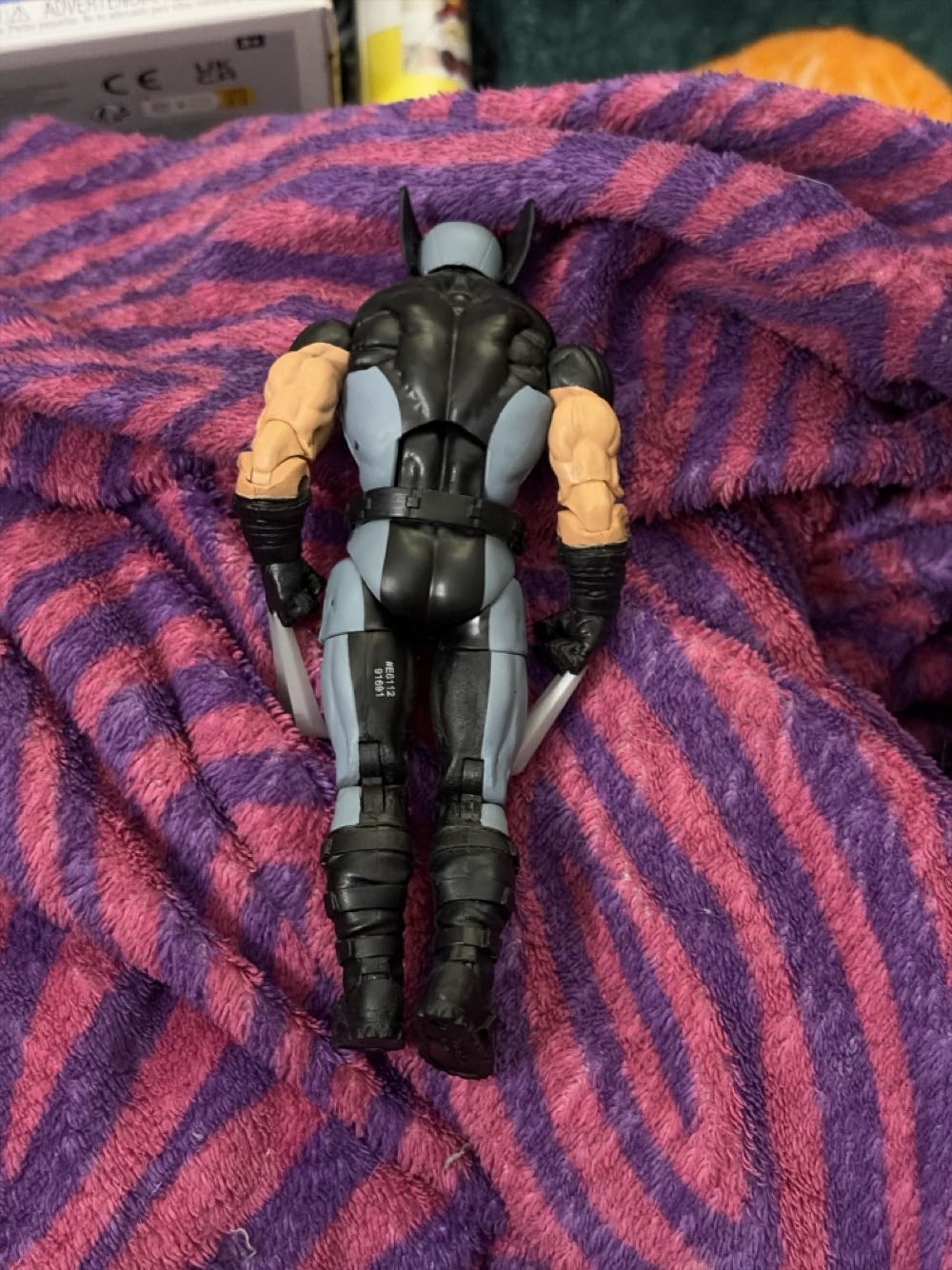 Wolverine - X-Men vinyl figure collectible - Main Image 2