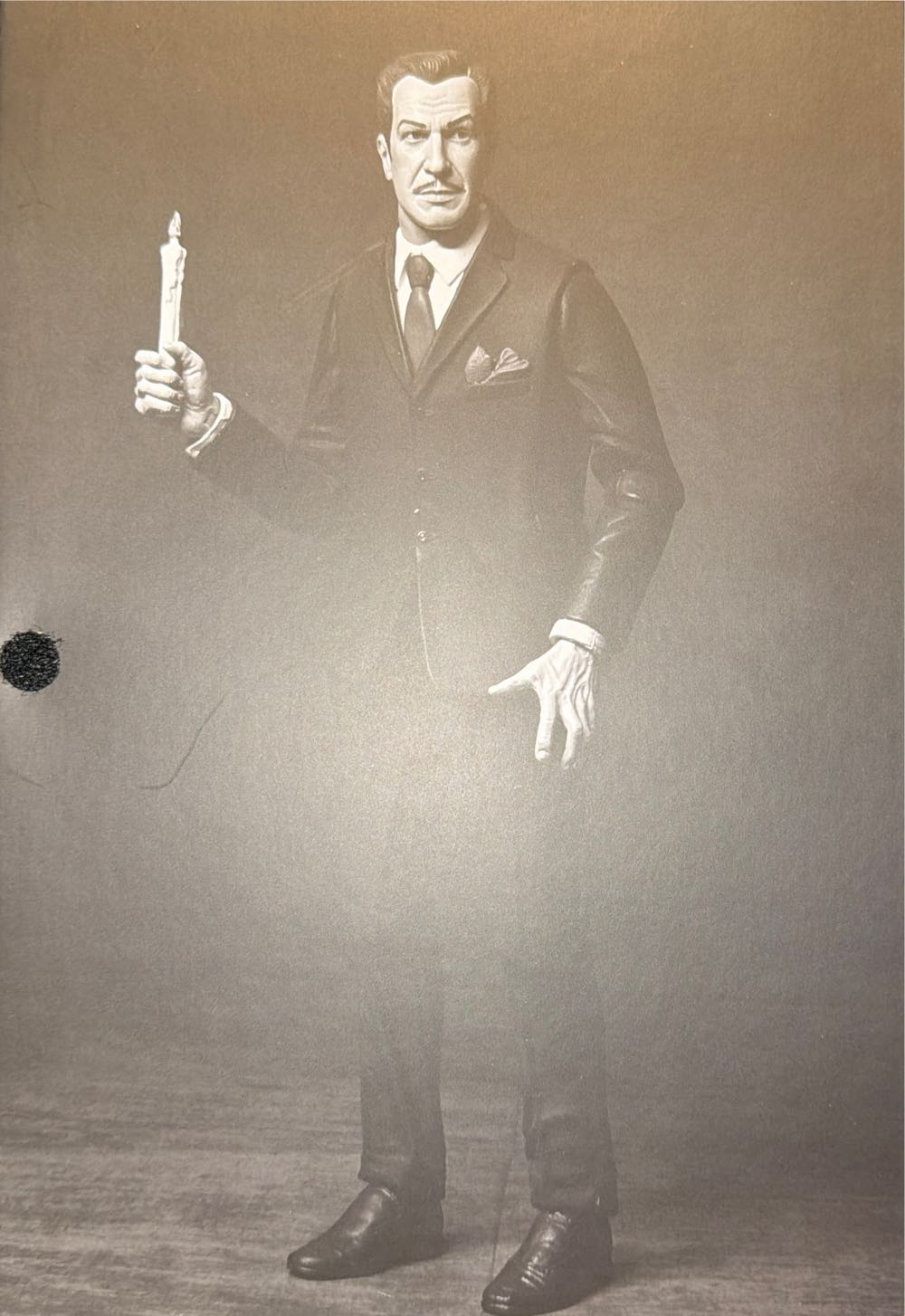 Vincent Price  vinyl figure collectible [Barcode 634482163979] - Main Image 3