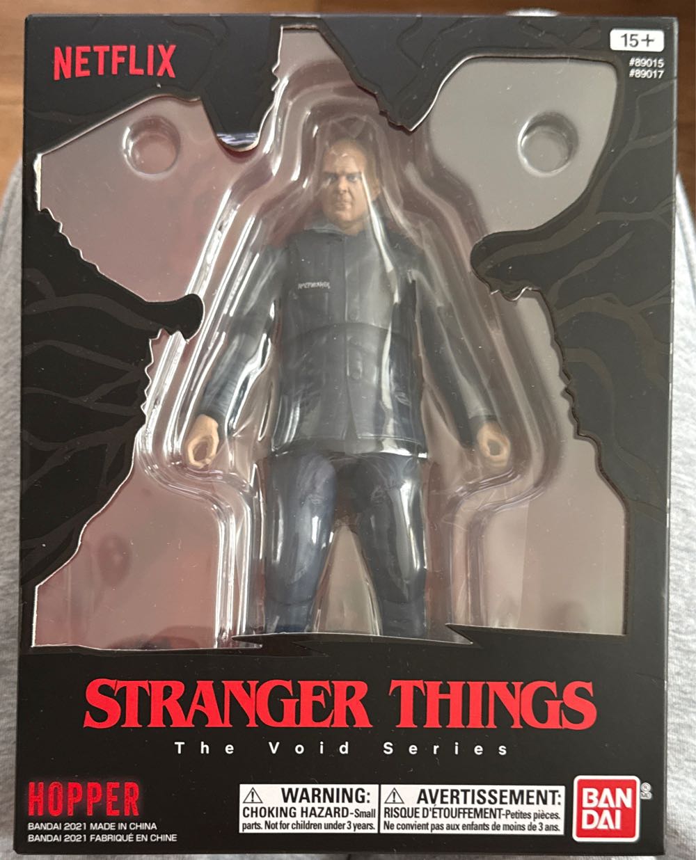 Hopper Bandai Namco Stranger Things Hopper Season 4 6” Hawkins Figure Collection Action Figure - Stranger Things vinyl figure collectible [Barcode 045557890179] - Main Image 2