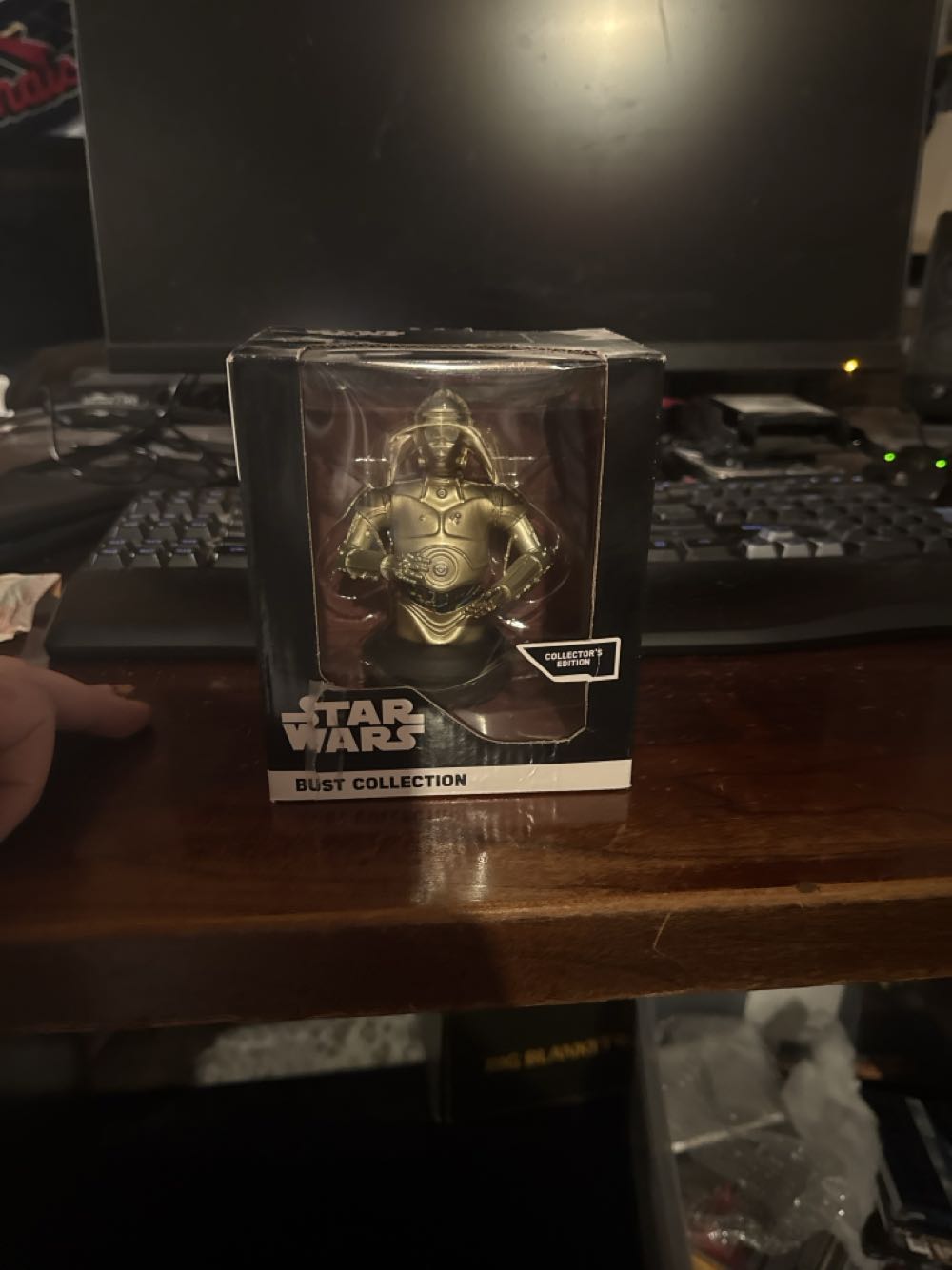 C-3PO - Star Wars vinyl figure collectible - Main Image 2