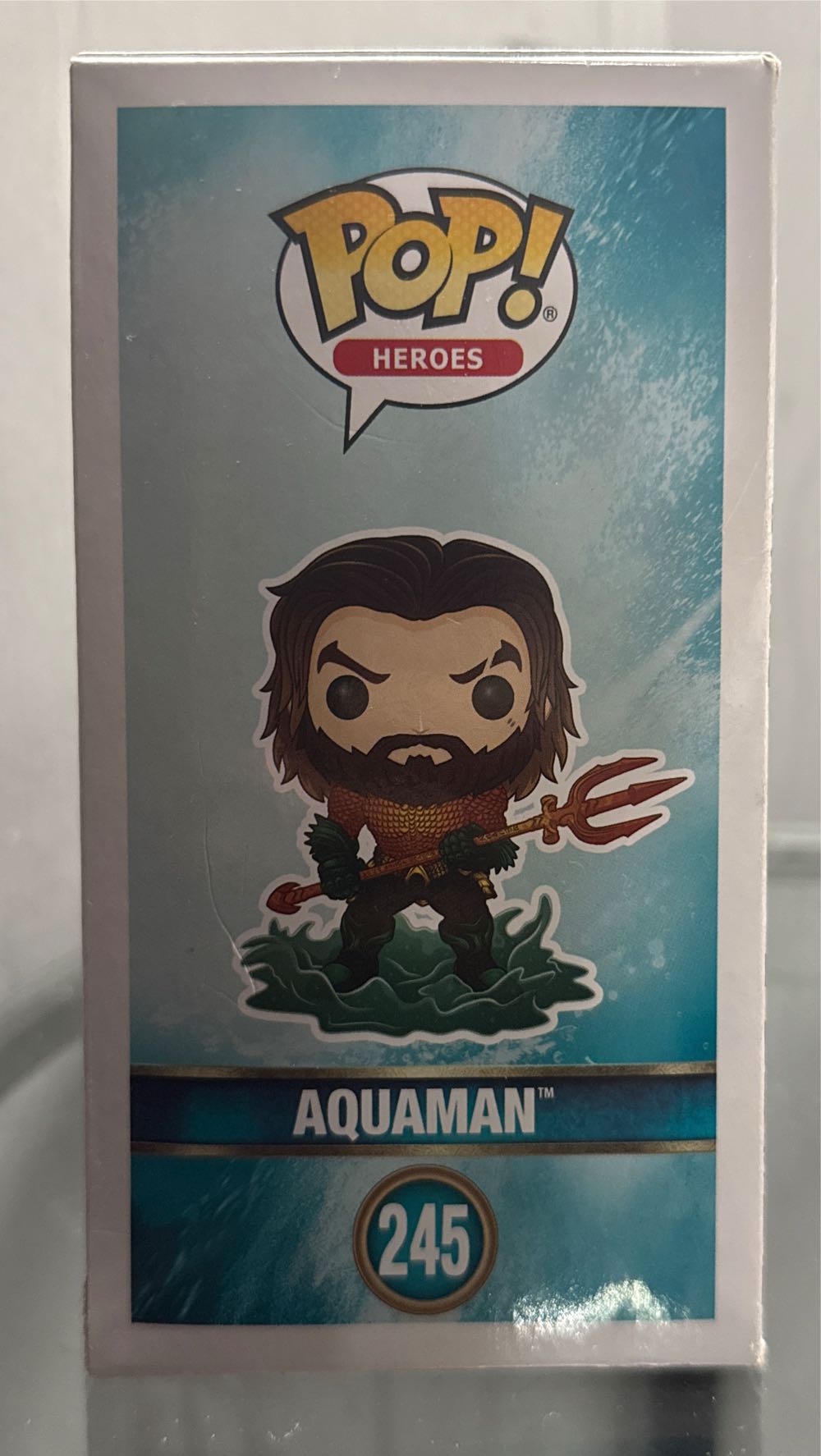 Aquaman  vinyl figure collectible [Barcode 400013319586] - Main Image 4
