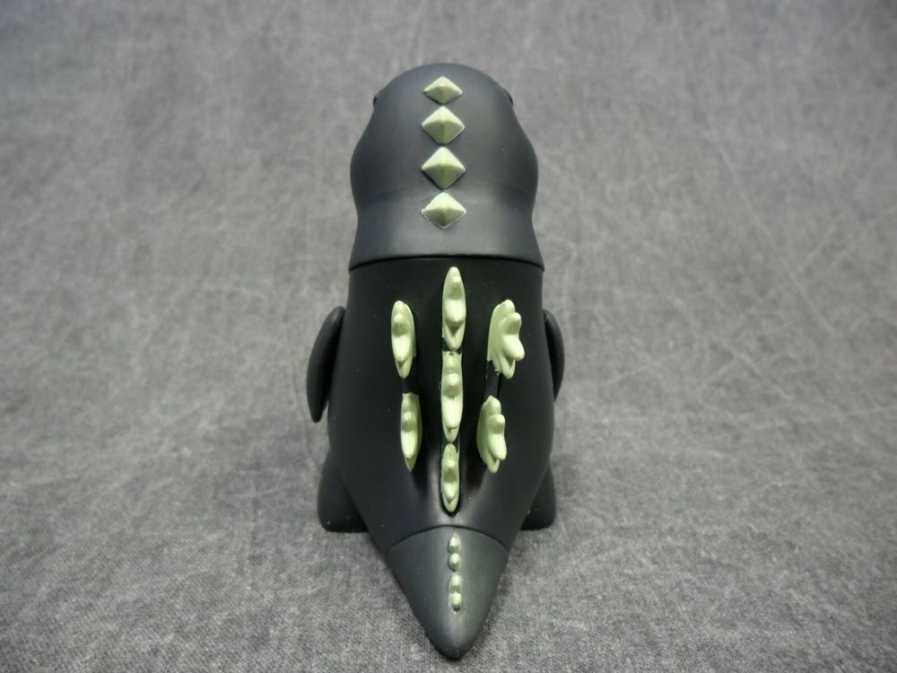 Godzilla ( Kidrobot / 1995 ) - Godzilla vinyl figure collectible - Main Image 4