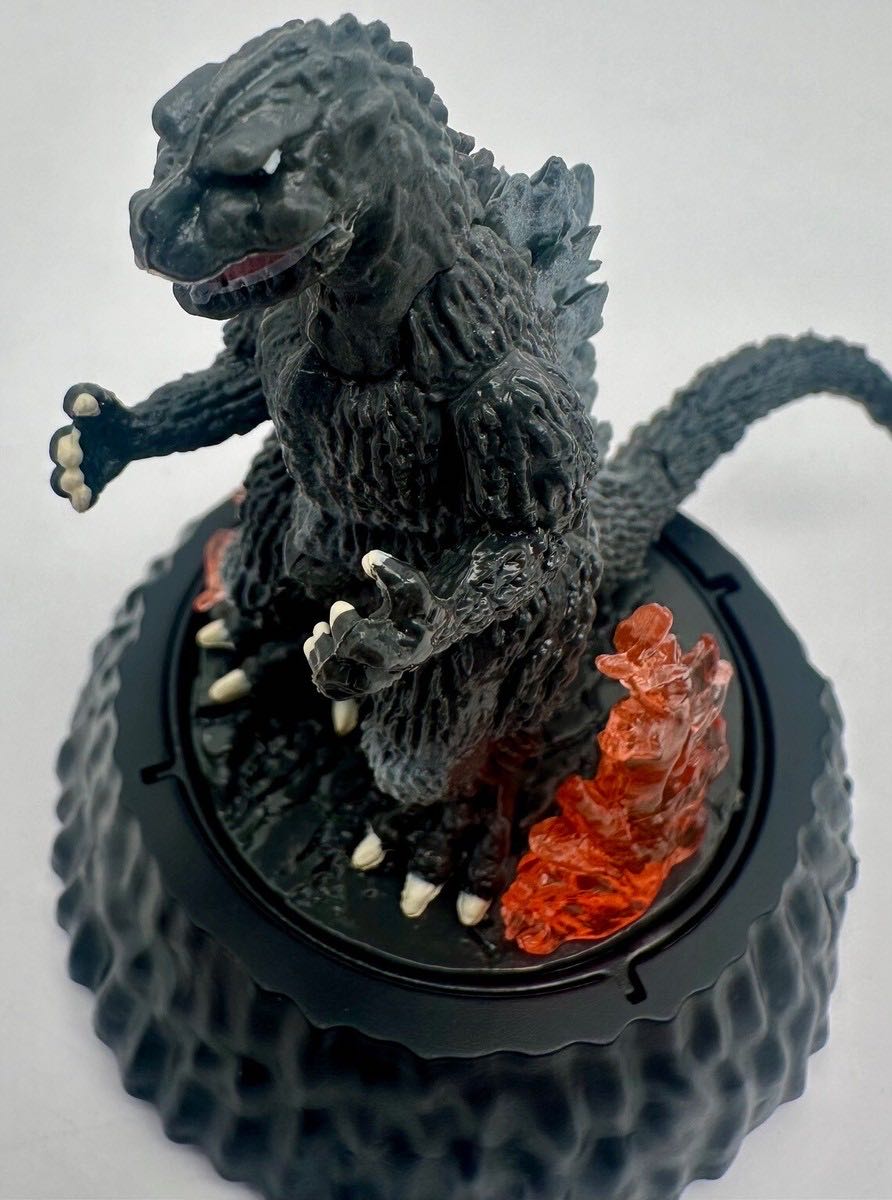 Godzilla ( Bandai / 1954 ) - Godzilla vinyl figure collectible - Main Image 3
