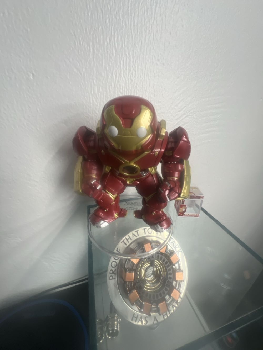 Hulkbuster - Avengers: Age of Ultron vinyl figure collectible - Main Image 2