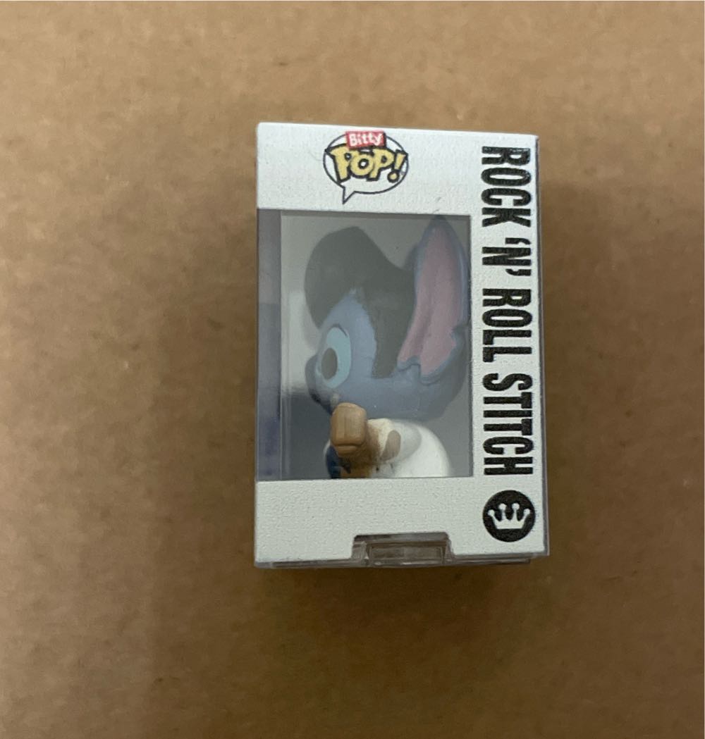 Rock ‘N’ Roll Stitch (Bitty Pop!) - Lilo and Stitch vinyl figure collectible - Main Image 2