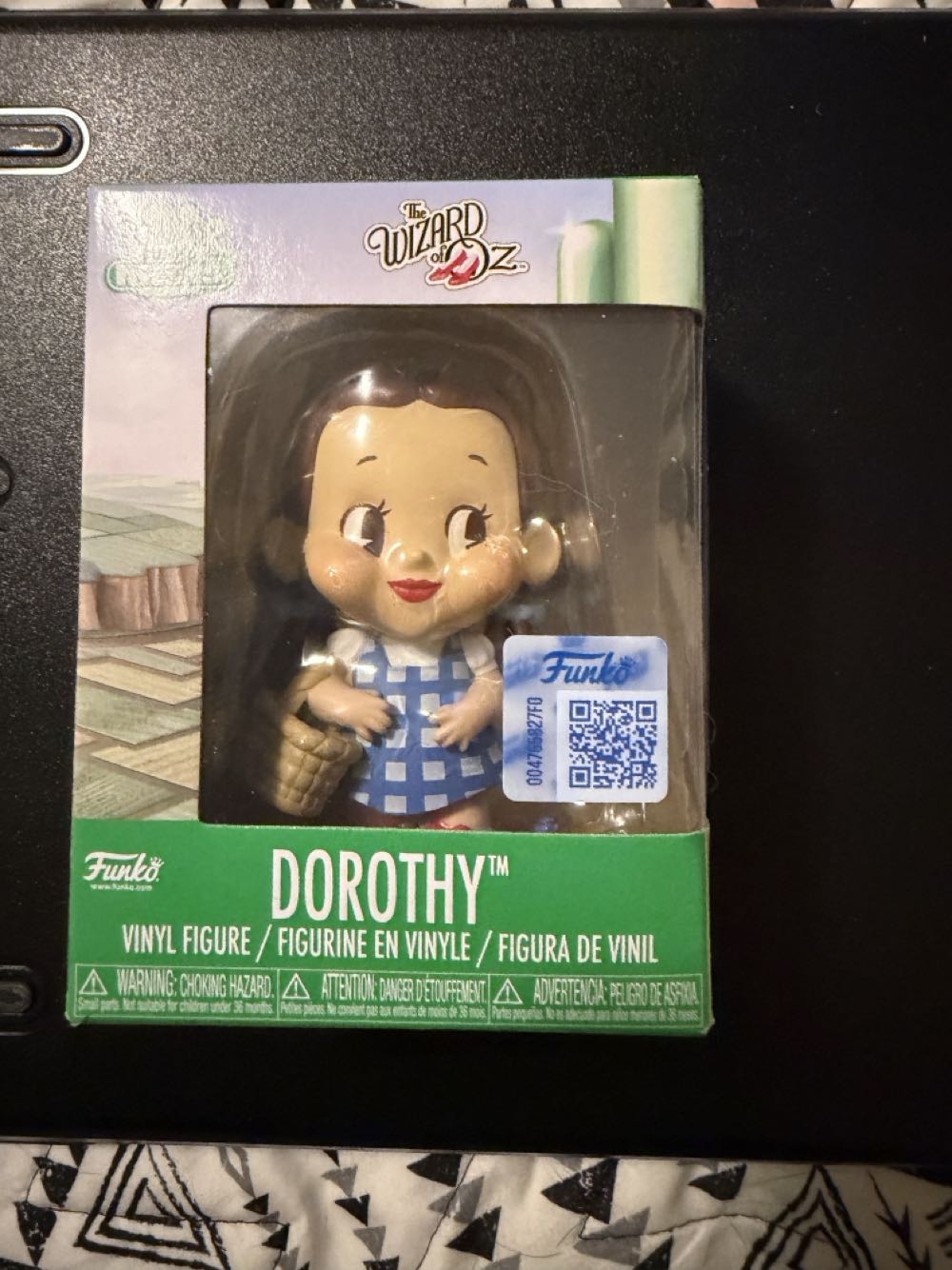 Super7 Richard Scarry Huckle Cat Picnic 3.75” Richard Scarry Books Action Figure With Accessory Classic Children’s Books Collectibles And Retro Toys