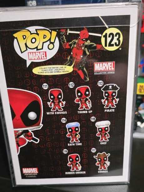 Deadpool (Collector’s Corps) - Deadpool vinyl figure collectible - Main Image 2