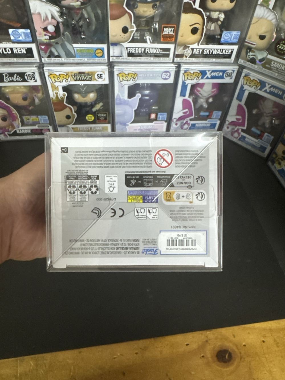 Jinu with Patterns  vinyl figure collectible [Barcode 0889698946919] - Main Image 2