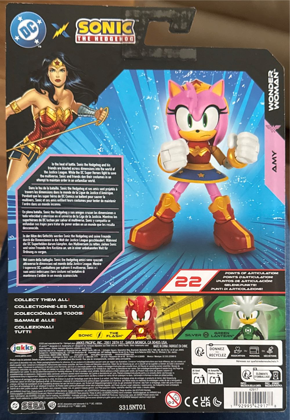 Sonic the Hedgehog Amy Wonder Woman Sonic The Hedgehog Dc Comics 5” Action Figure Wave 4 Amy Jacket - Sonic the Hedgehog vinyl figure collectible [Barcode 192995429178] - Main Image 2