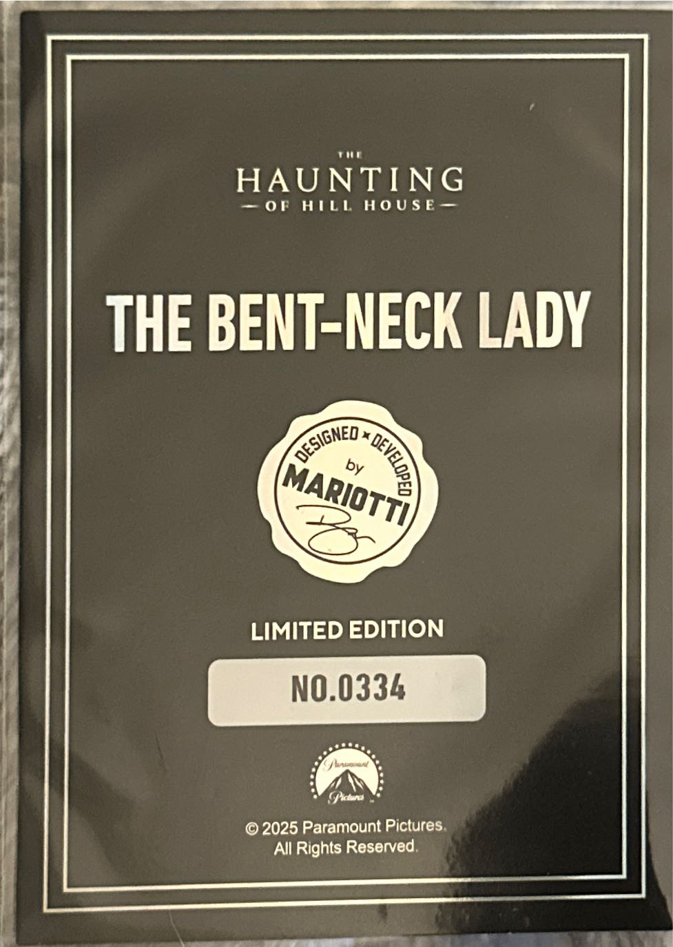 Thrilljoy PIX The Bent-Neck Lady  vinyl figure collectible [Barcode 846626061175] - Main Image 2