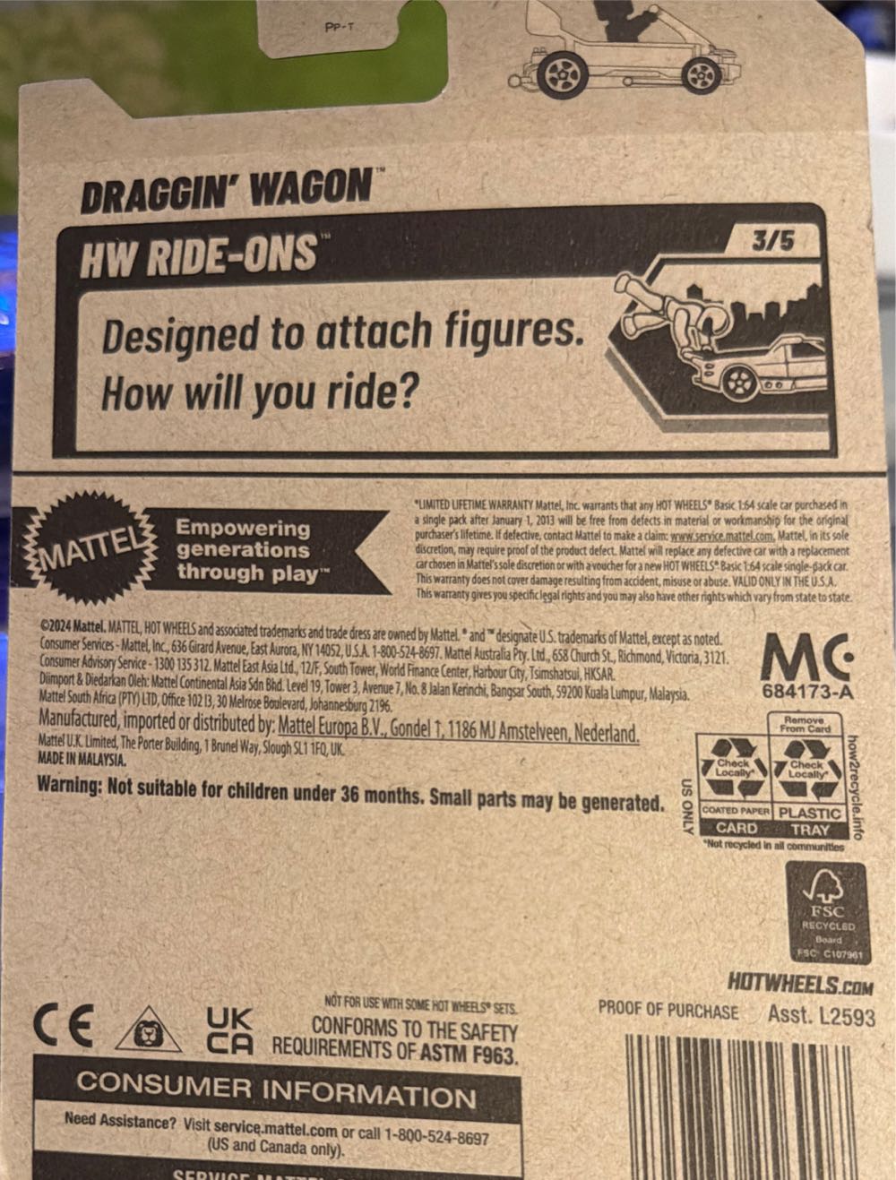 Hot Wheels ’Draggin’ Wagon  vinyl figure collectible [Barcode 194735256907] - Main Image 2