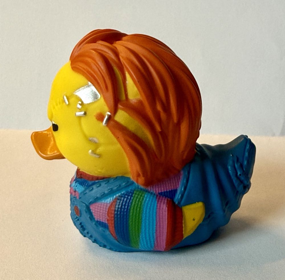 Scarred Chucky - Child’s Play vinyl figure collectible - Main Image 2