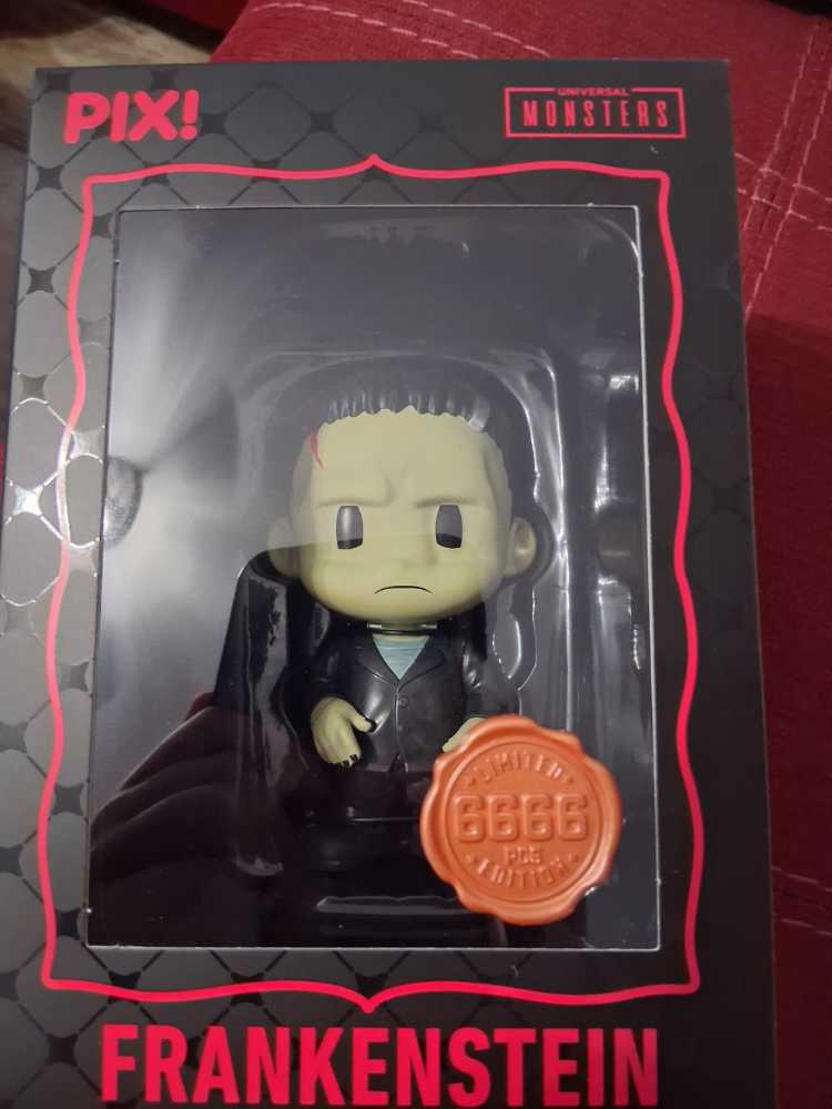 Fuggler Wide Eyed Weirdo Black Glitter