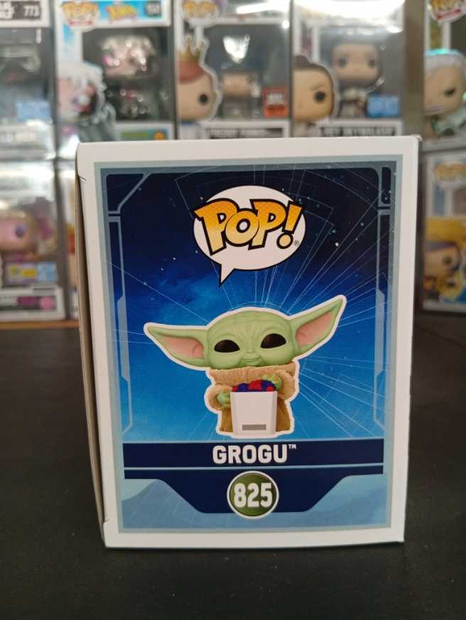 Food Pop! Star Wars: The Mandalorian & Grogu With Food Flocke Flocked Funko Wars Us Exclusive Bobblehead With Food  vinyl figure collectible [Barcode 889698937900] - Main Image 2