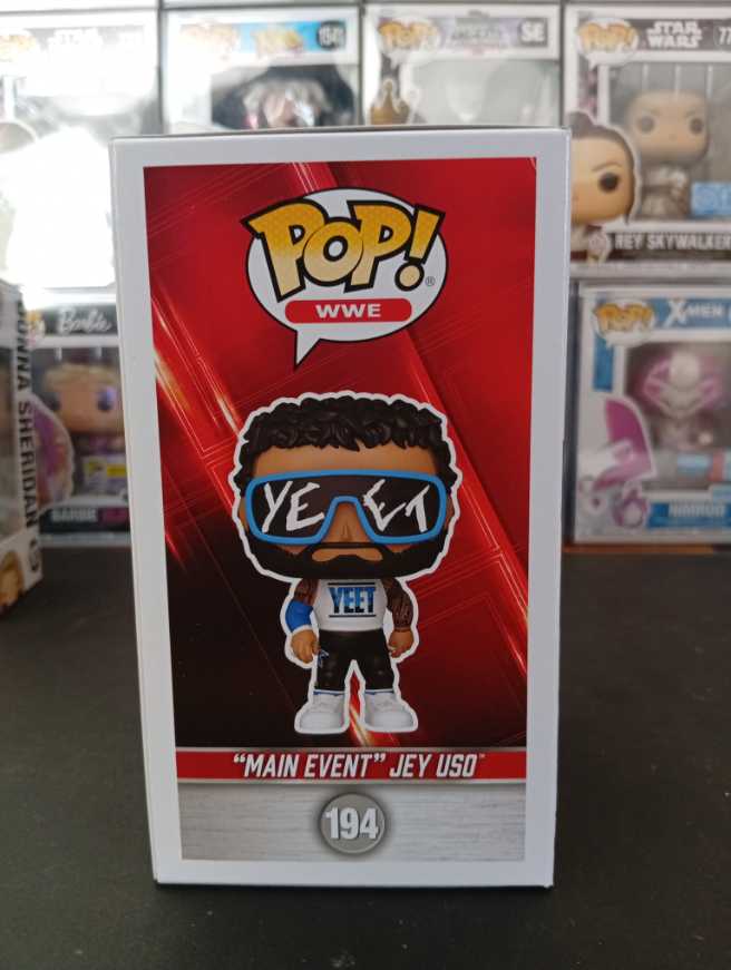 "Main Event” Jey Uso  vinyl figure collectible [Barcode 35043613] - Main Image 2