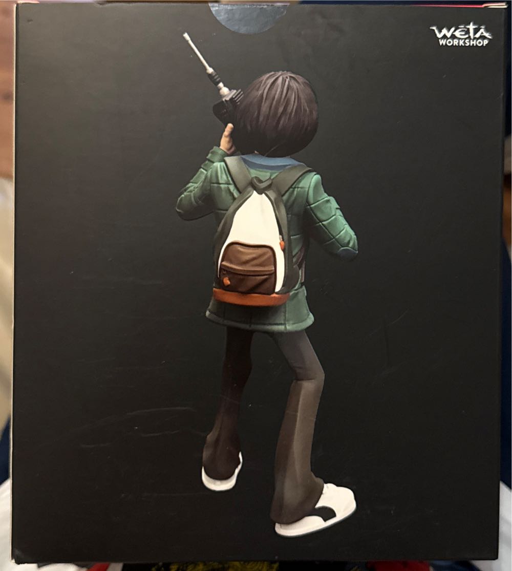 Mike Wheeler Weta Workshop Mini Epics Stranger Things Season 1 Mike Wheeler - Stranger Things vinyl figure collectible [Barcode 9420024703441] - Main Image 4