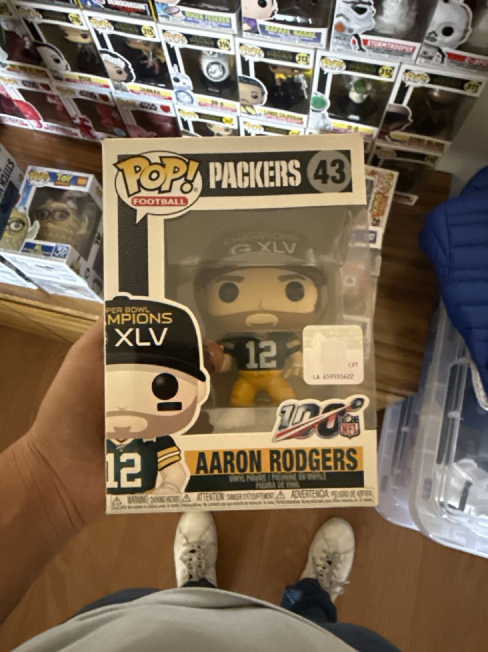 Aaron Rodgers - NFL vinyl figure collectible [Barcode 0889698102131] - Main Image 2