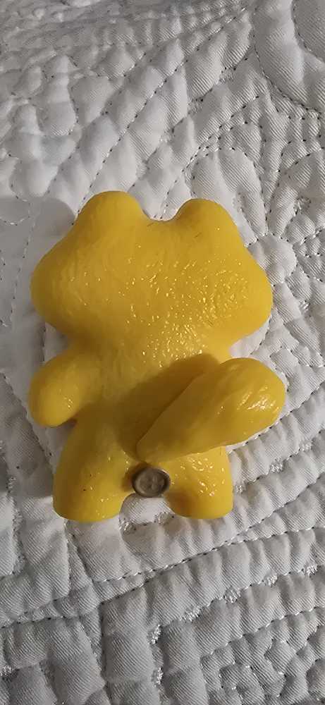 Fuggler Suspicious Fox Yellow  vinyl figure collectible - Main Image 2