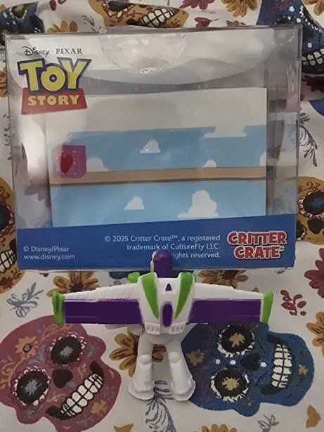 Toy Story Disney Buzz Lightyear  vinyl figure collectible - Main Image 2