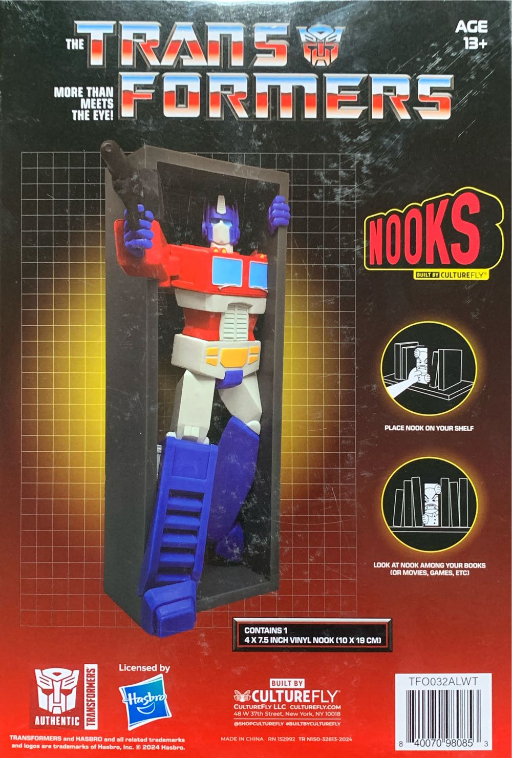 Nooks: Transformers: Optimus Prime  vinyl figure collectible [Barcode 840070980853] - Main Image 2