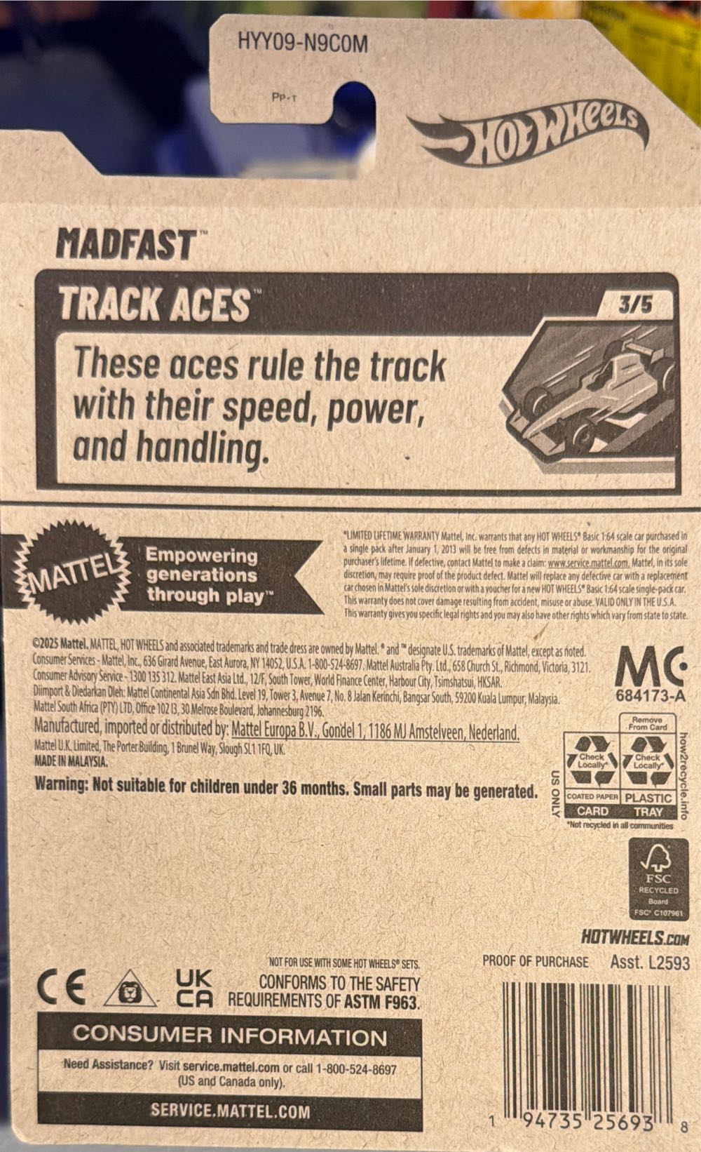 Hot Wheels Madfast  vinyl figure collectible [Barcode 194735256938] - Main Image 2