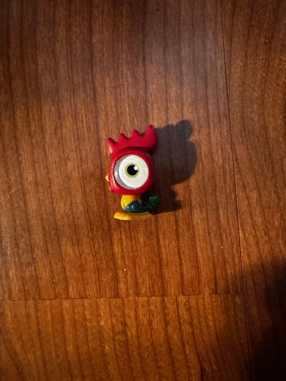 Funko Jonathan Taylo r: P o p ! Football Vinyl Figurine Bundle With 1 Compatible Graphic Protector 179-72241 B