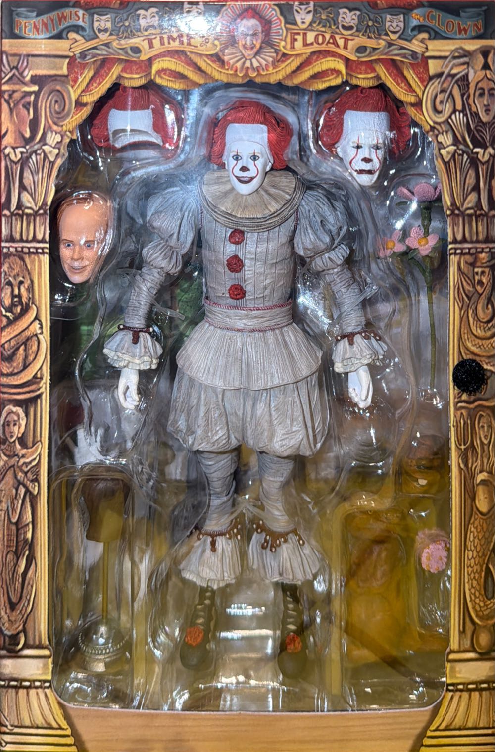 Pennywise  vinyl figure collectible [Barcode 634482454282] - Main Image 2