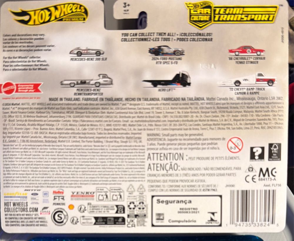Hot Wheels Team Transport Mercedes-benz 300 Slr Reintransporter  vinyl figure collectible [Barcode 194735338245] - Main Image 2