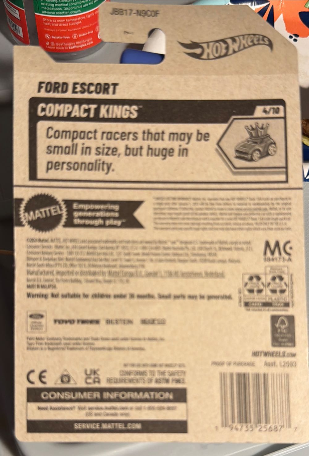 Hot Wheels Ford Escort  vinyl figure collectible [Barcode 194735256877] - Main Image 2