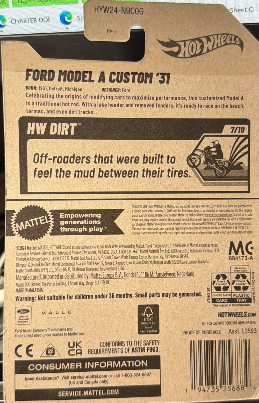 Ford Model A Custom’31  vinyl figure collectible [Barcode 194735256884] - Main Image 2