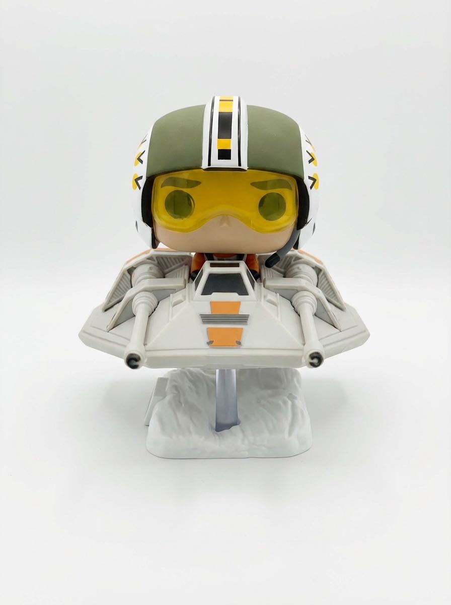 Wedge Antilles in Snowspeeder - Star Wars vinyl figure collectible - Main Image 2