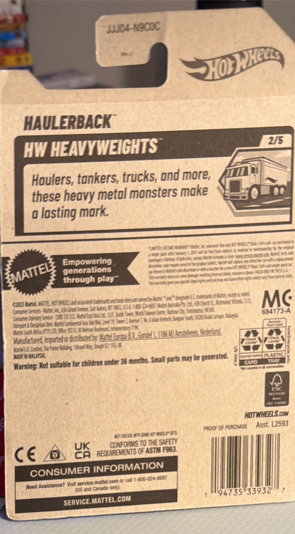 Hot Wheels Haulerback  vinyl figure collectible [Barcode 194735339327] - Main Image 2