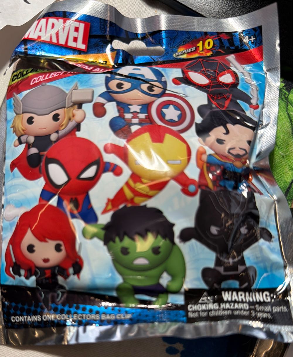 Wanda  vinyl figure collectible [Barcode 077764687600] - Main Image 2