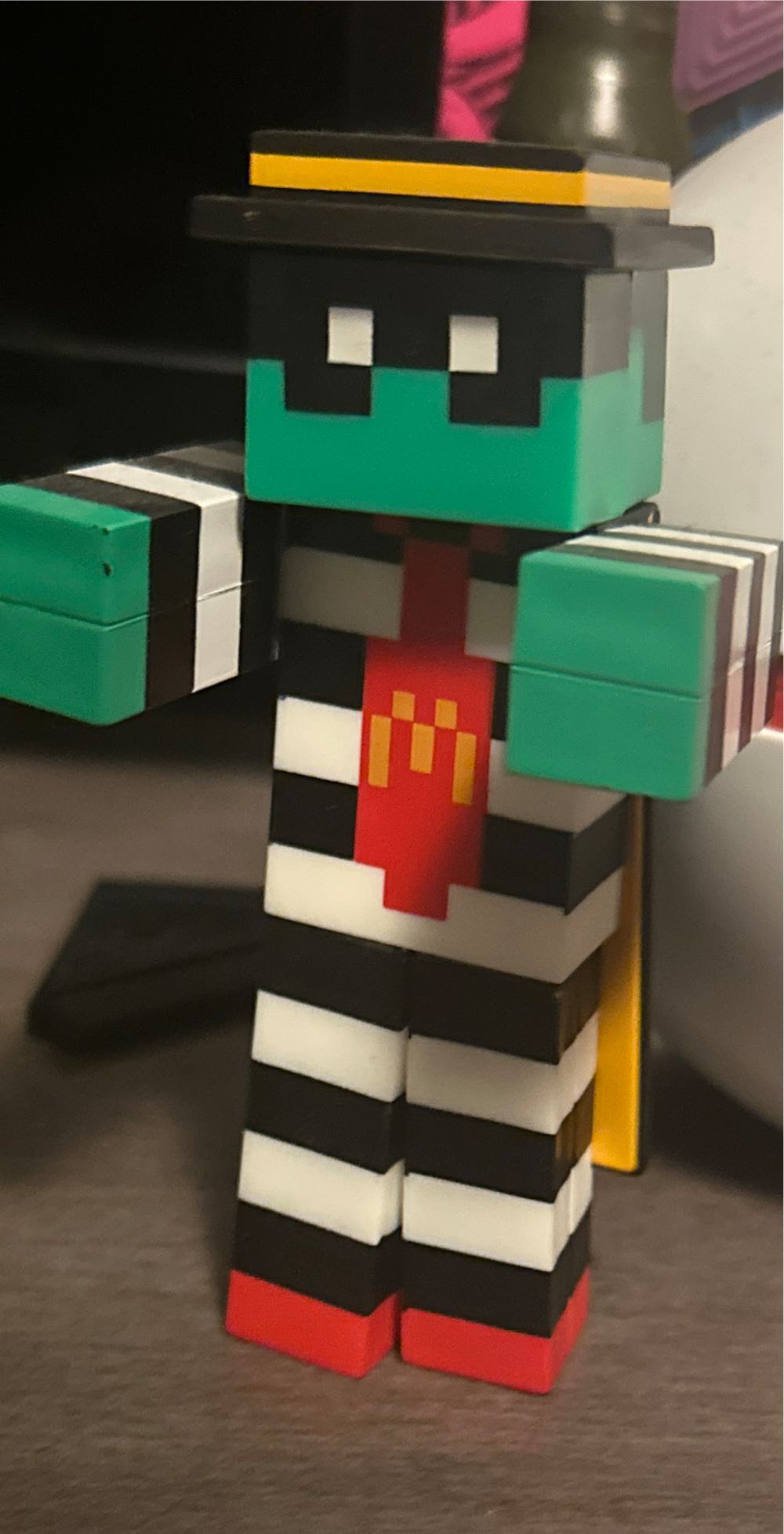 Gizmo With Bow - 1753