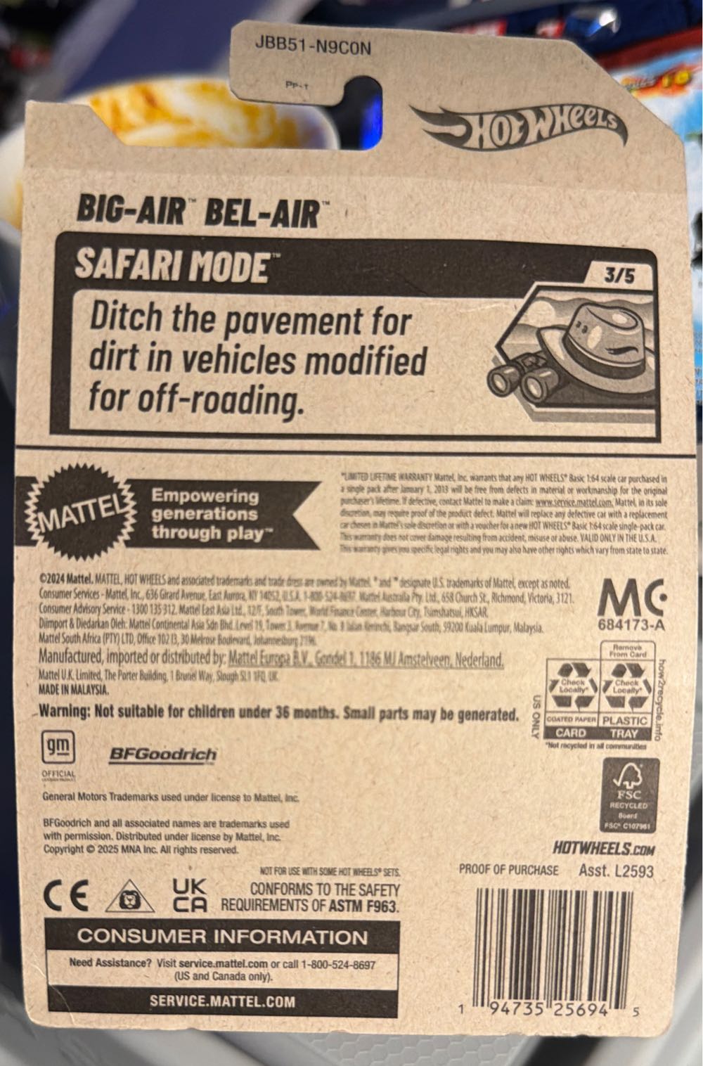 Hot Wheels Big-Air Bel-Air  vinyl figure collectible [Barcode 194735256945] - Main Image 2