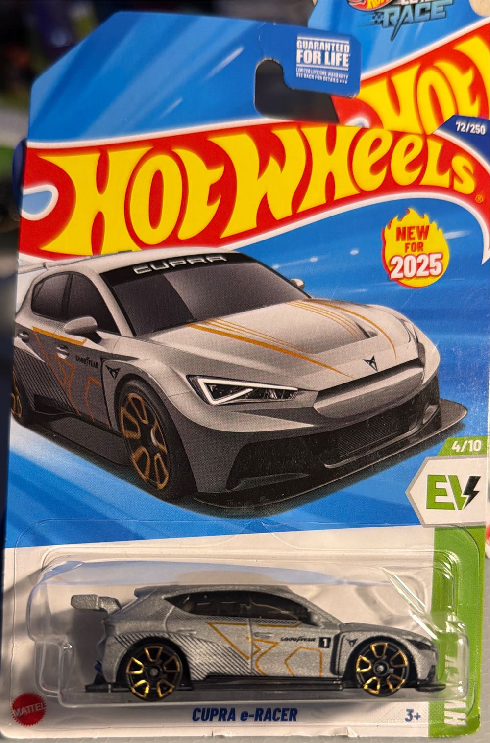 Rainbow High Doll Pinkie James 